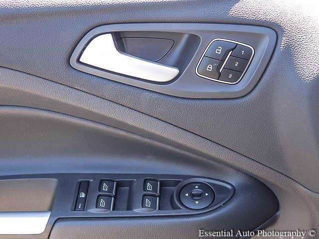 Ford Escape 2017 photo 22